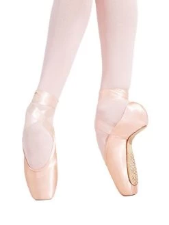 Capezio Tiffany Pointe Shoe Size 4; Width Narrow