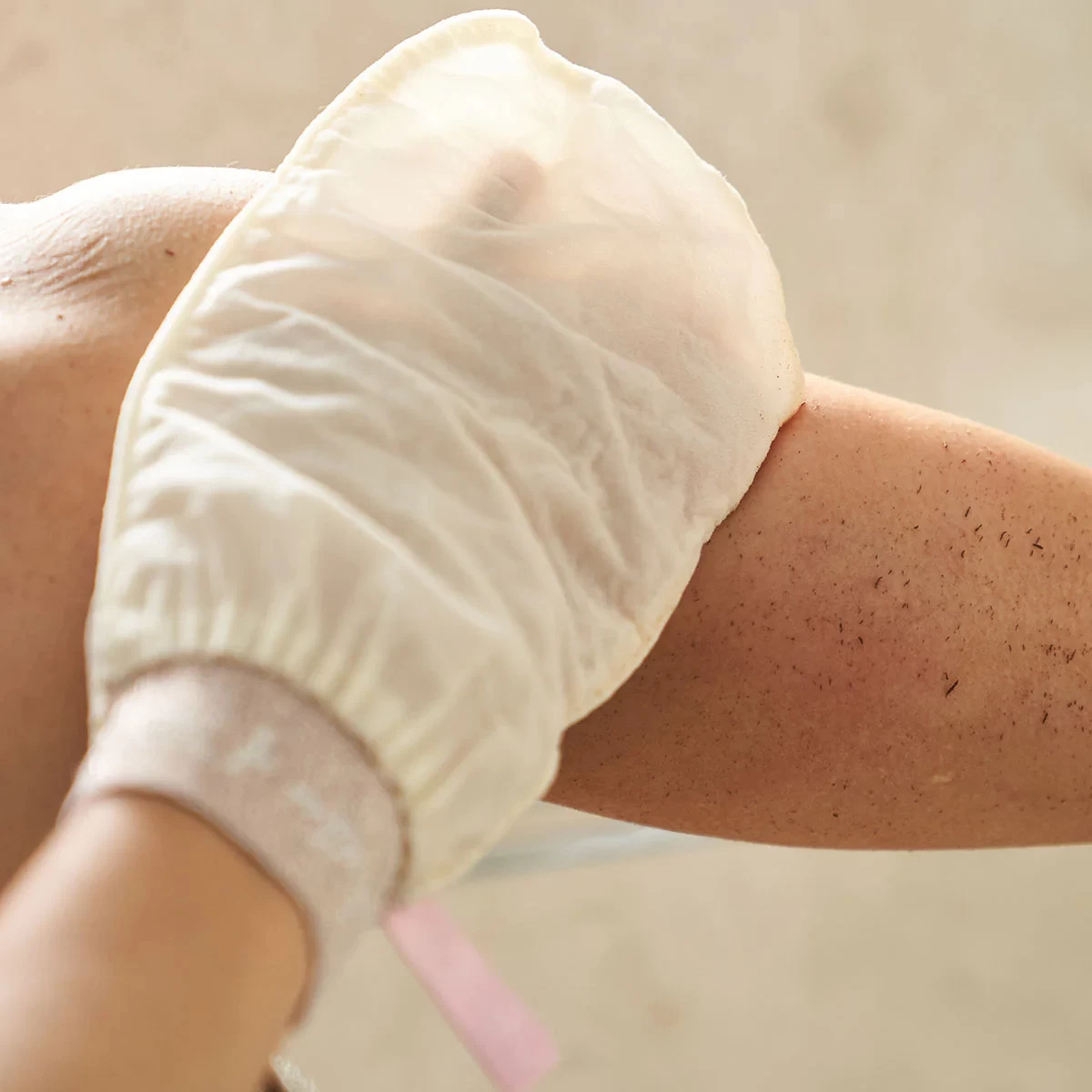 Mother Of Tan Natural Exfoliating Glove 4 Mother Of Tan Natural Exfoliating Glove - Image 2